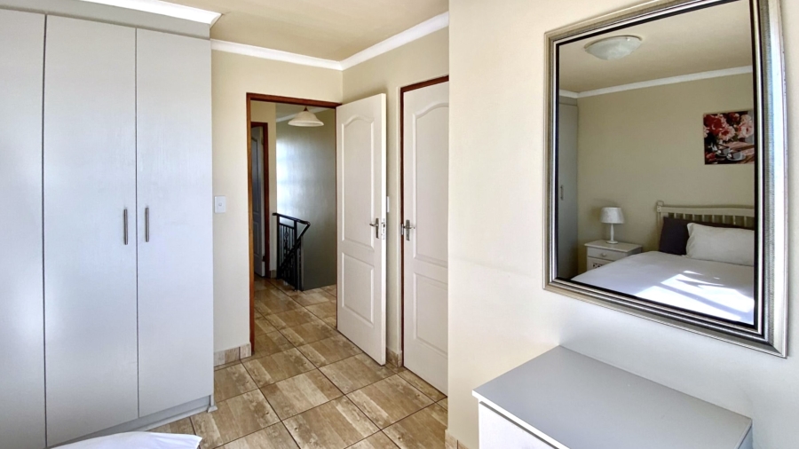 3 Bedroom Property for Sale in Laaiplek Western Cape